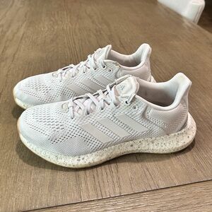 Adidas Women’s Pureboost Running Shoes Size 7.5